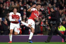 Arsenal kalahkan Tottenham Hotspur 4-2