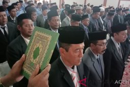 Bupati Nagan Raya lantik puluhan pejabat baru