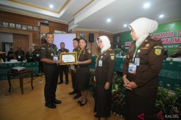 Kajati: Komitmen perubahan dimulai dari diri sendiri