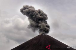 BMKG: erupsi Gunung Anak Krakatau bahayakan penerbangan