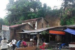 Satu tewas tertimbun longsor di Parapat