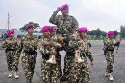 Ribuan Prajurit Korps Marinir Melepas Dankormar