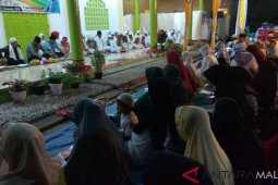 Masyarakat Ambon rayakan tahun baru dengan doa bersama