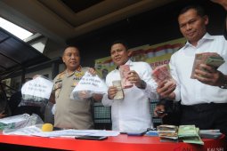 Bareskrim dan Polda Kalsel bongkar pelangsiran BBM "Kelas Kakap"