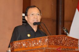 Gubernur Koster sampaikan Ranperda kontribusi wisatawan
