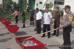 22.577 Keping KTP Tidak Terpakai Dibakar