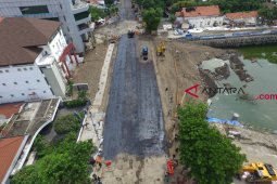 Proses Pengaspalan Jalan Ambles