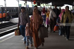 KAI Madiun Layani 538.262 Penumpang selama Natal-Tahun Baru