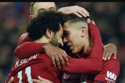 Juergen Klopp terharu saat Salah berikan penalti kepada Firmino