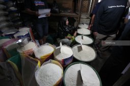 Kapolri perintahkan jajarannya kawal distribusi sembako