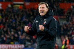 Bertandang ke markas Southampton, United hanya mampu bermain imbang