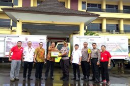 Ribuan Pengungsi Korban Tsunami Terima Bantuan Alfamart