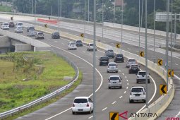 Catatan akhir tahun - Percepatan kesejahteraan rakyat Jabar melalui pembangunan infrastruktur