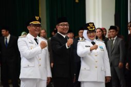 Gubernur titip soal penyelesaian Parung Panjang ke Bupati Bogor baru