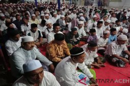 Doakan Indonesia terhindar bencana, ribuan muslim di Aceh Barat gelar zikir