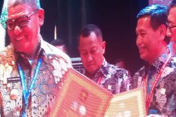 Maluku Tenggara terima penghargaan peduli HAM