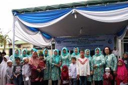 Dharma Wanita PDAM Tirtanadi bhakti sosial meriahkan HUT ke-113