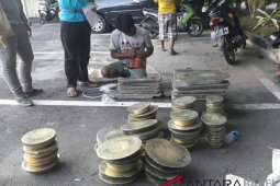 Polda Babel gagalkan pengiriman 207 timah balok ilegal