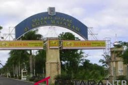 PUPR : proyek pembangunan gapura Mataram berpotensi terlambat