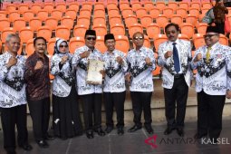 Gubernur Kalsel raih Dwija Praja Nugraha