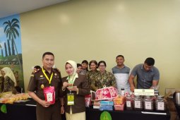 Kejari Tebing Tinggi promosikan Kopi Uzeh di pertemuan konsultasi kejaksaan