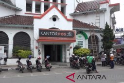 Pengiriman paket jelang Natal dan Tahun Baru meningkat
