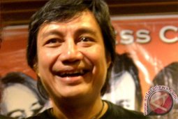 Katon Bagaskara punya piring istimewa untuk natal