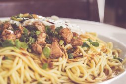 Rahasia semangkuk sup mi ayam meredakan flu