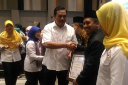 32 Sekolah Jatim Terima Piagam Bintang Satu dari BPOM