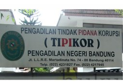 Fahmi Darmawansyah jalani sidang perdana kasus suap di PN Tipikor Bandung