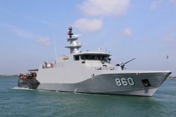 TNI AL kirim kapal perang dan prajurit ke lokasi tsunami