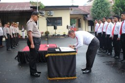 Anggota Sat Narkoba Polres Tebing Tinggi teken pakta integritas
