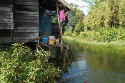 Banjarmasin govt wants the rivers back to function