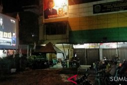 Nonton bareng debat capres di rumah anggota DPR