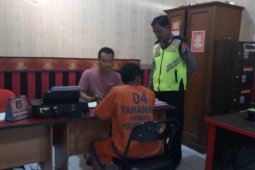 Polisi Sidoarjo Tangkap Pelaku Pengubur Bayi