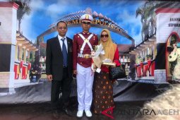 Doa ibu antarkan Fahmi kuliah di Akpol