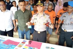 Komplotan pengganjal ATM di Garut ditangkap polisi