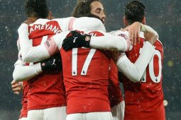 Arsenal kalahkan Cardiff 2-1 di tengah haru biru mengenang Sala