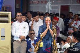 Artis Chstine Hakim hadiri peresmian Sekber Jokowi-Ma'ruf