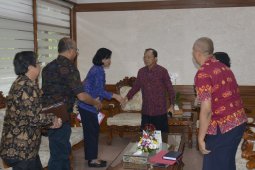 Koster mau Bali mandiri energi yang ramah lingkungan