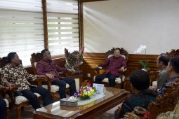 Koster usulkan hadiah bagi desa sukseskan Pemilu 2019