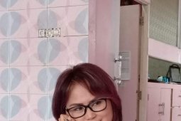 Debora Rumawouw penyelam yang bikin album solo