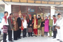 Ratusan ASN Langkat berpakaian adat