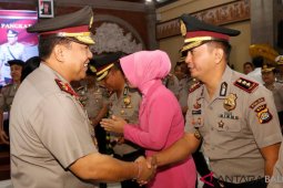 988 personel Polda Bali naik pangkat