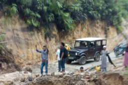 Danrem 042/Gapu pimpin ekspedisi menelusuri kawasan rimba SAD