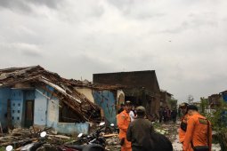 Basarnas evakuasi korban angin puting-beliung Rancaekek