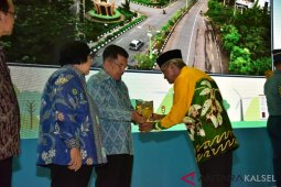 Banjar Raih Adipura ke-7