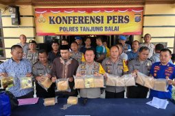 Polda Jatim Bekuk Komplotan Penggelapan Truk Kontainer