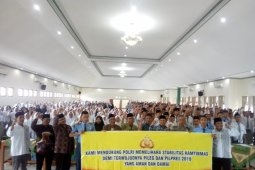 Polri ajak Santri Indramayu cegah berita bohong jelang Pemilu 2019