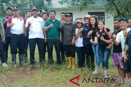 Satgas Mitigasi Danau Toba tanam 1.500 pohon di Parapat